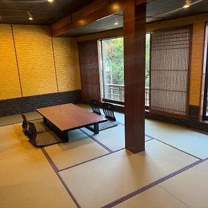 Ryokan Onsen Yaeikan, Hakone